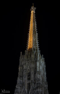 Südturm-Spitze mit Himmelsleiter